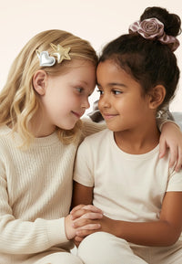 Amaretto - Satin scrunchie with zipper in cream