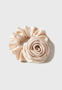 Fiorina - Satin Rosen-Scrunchie in zartem Rosa
