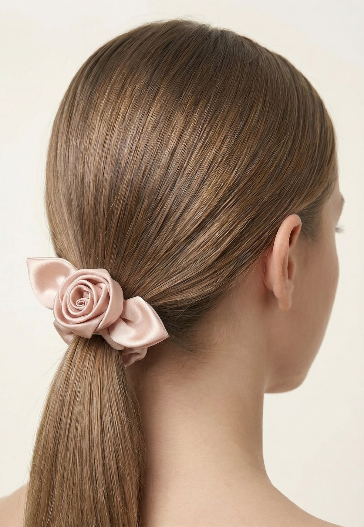 Fiorina - Satin Rosen-Scrunchie in zartem Rosa