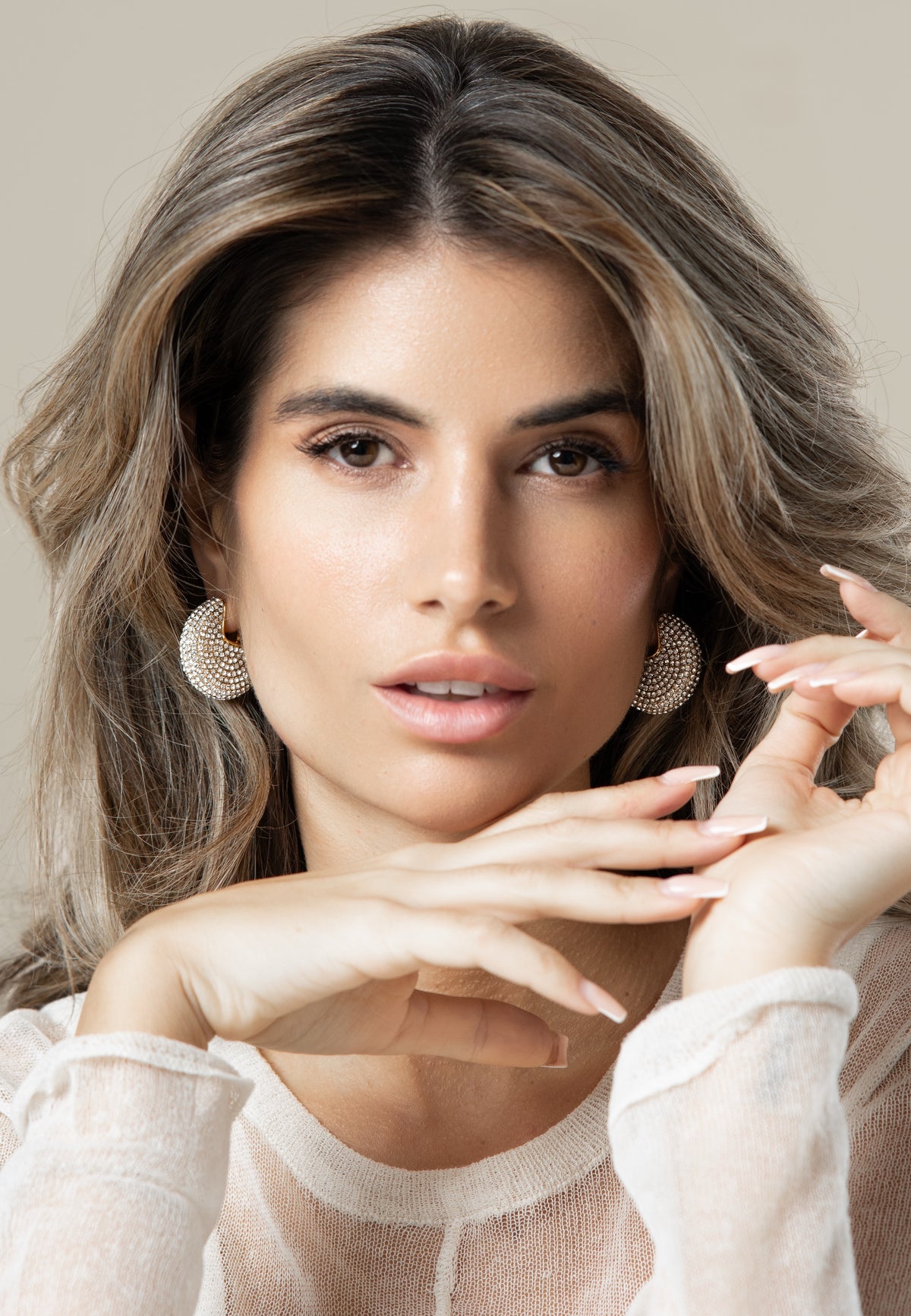 Lunatic -  Moon Hoop Statement Creolen mit funkelden Kristallen