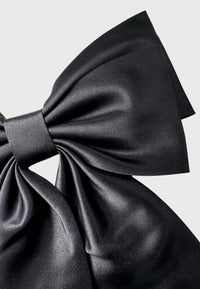 Big Bow - Schwarze Haarklammer mit großer Doppel-Schleife aus Satin
