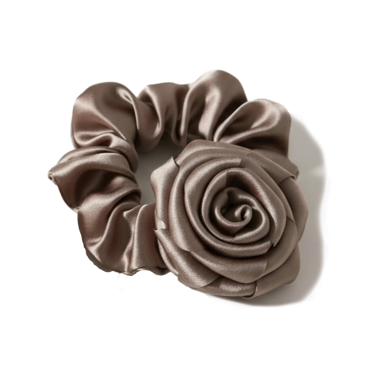 Amaretto - Satin scrunchie with zipper in cream